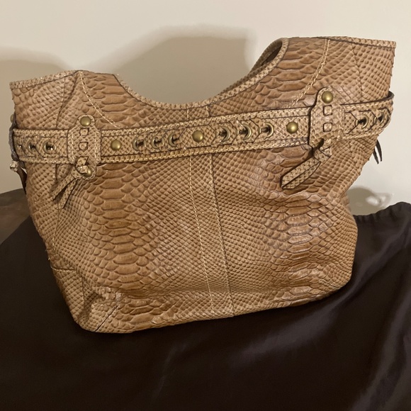 Coach Bag - Picture 2 of 4